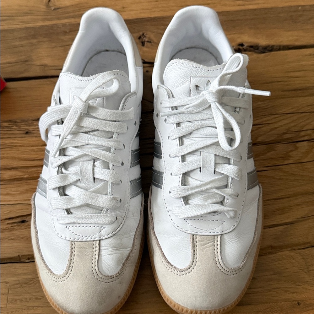 Adidas Women’s Samba OG Sneakers 10